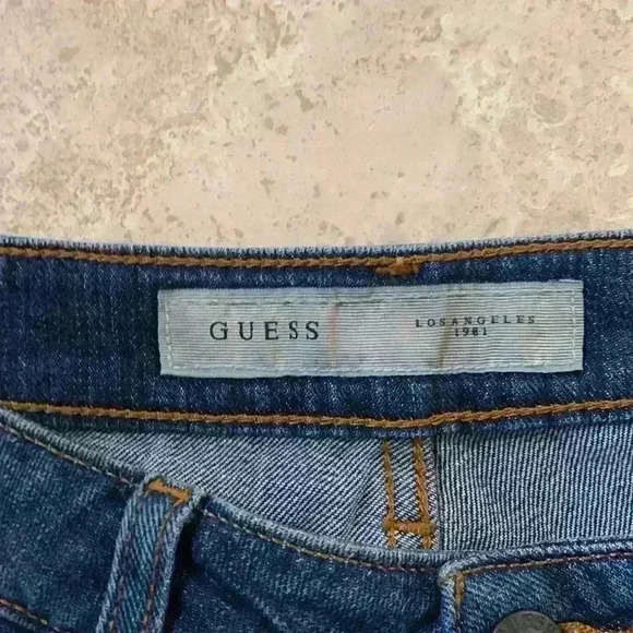 Womans  Guess jeans - Picture 4 of 5